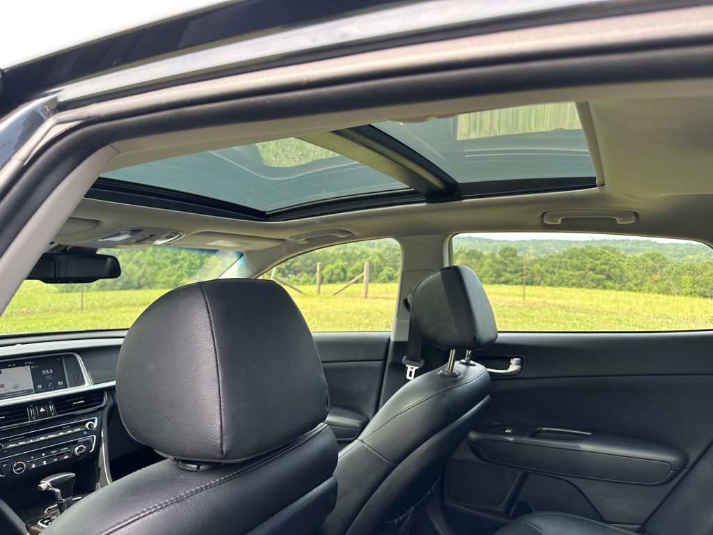 2020 Kia Optima Image 16