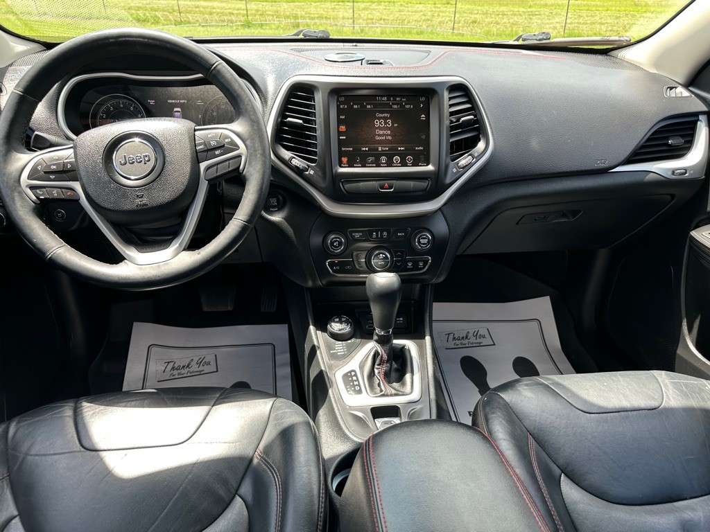 2015 Jeep Cherokee Image 14
