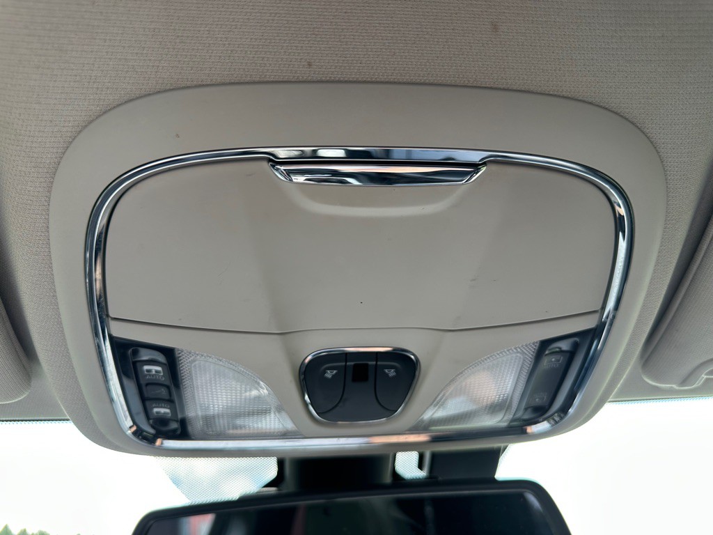 2015 Jeep Cherokee Image 24