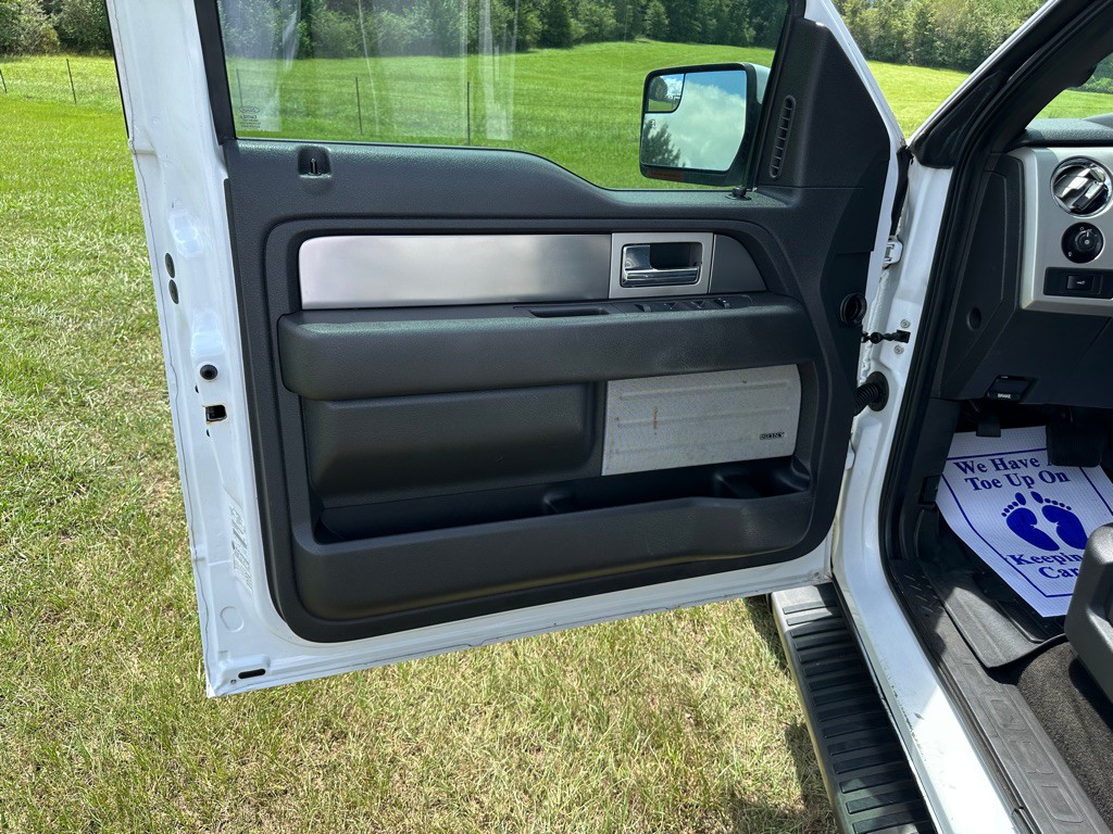 2014 Ford F-150 Image 11