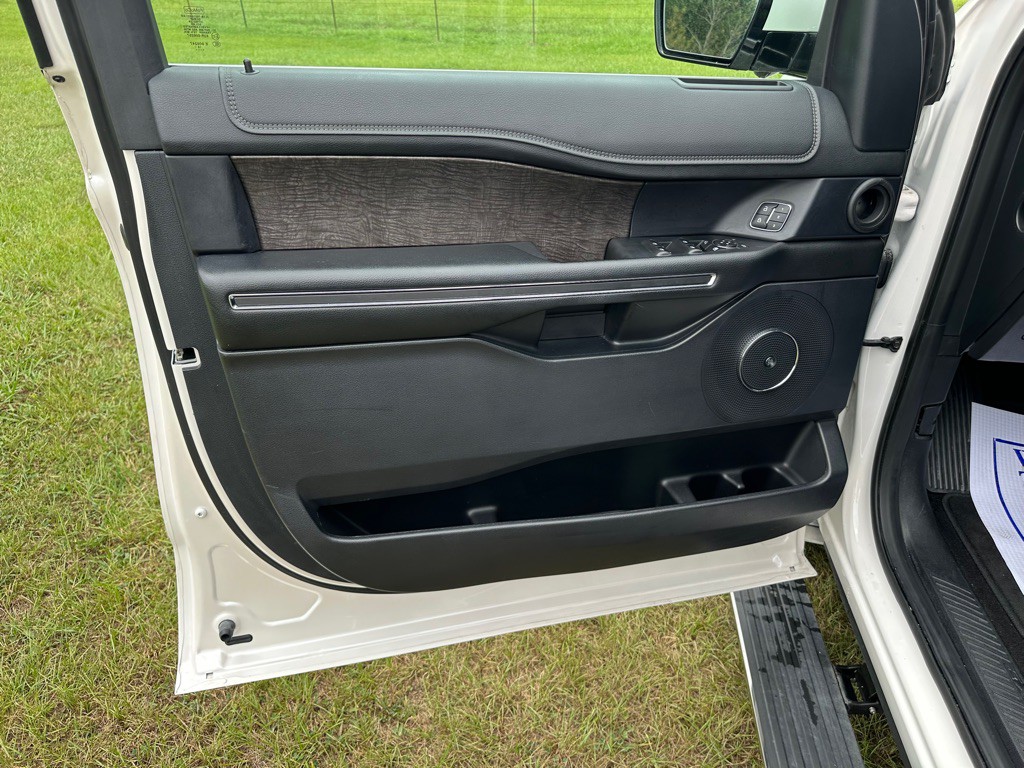 2019 Ford Expedition Image 11
