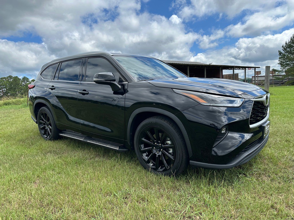 2021 Toyota Highlander Image 2