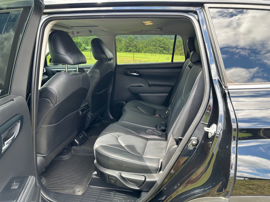 2021 Toyota Highlander Image 13