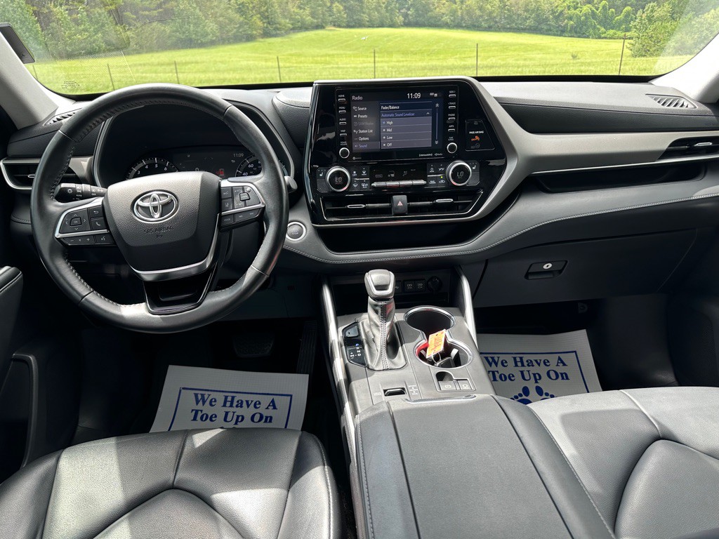 2021 Toyota Highlander Image 15