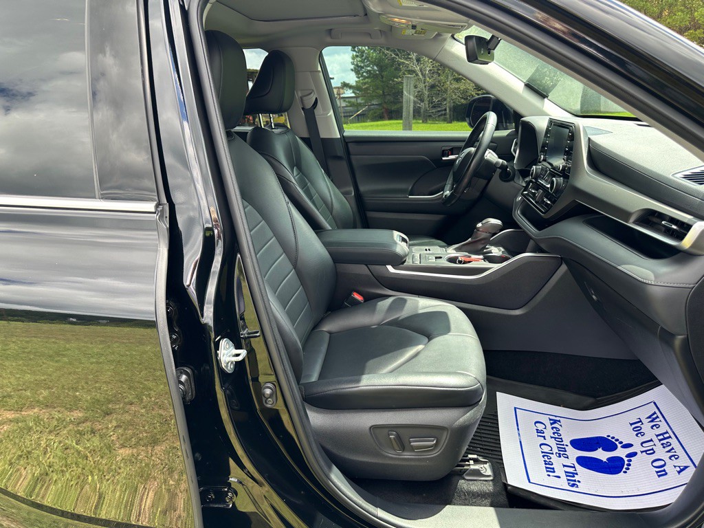 2021 Toyota Highlander Image 19