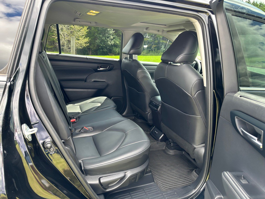 2021 Toyota Highlander Image 20
