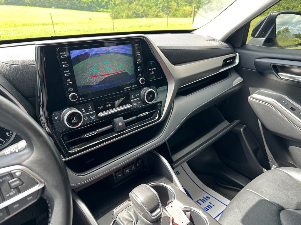 2021 Toyota Highlander Image 24