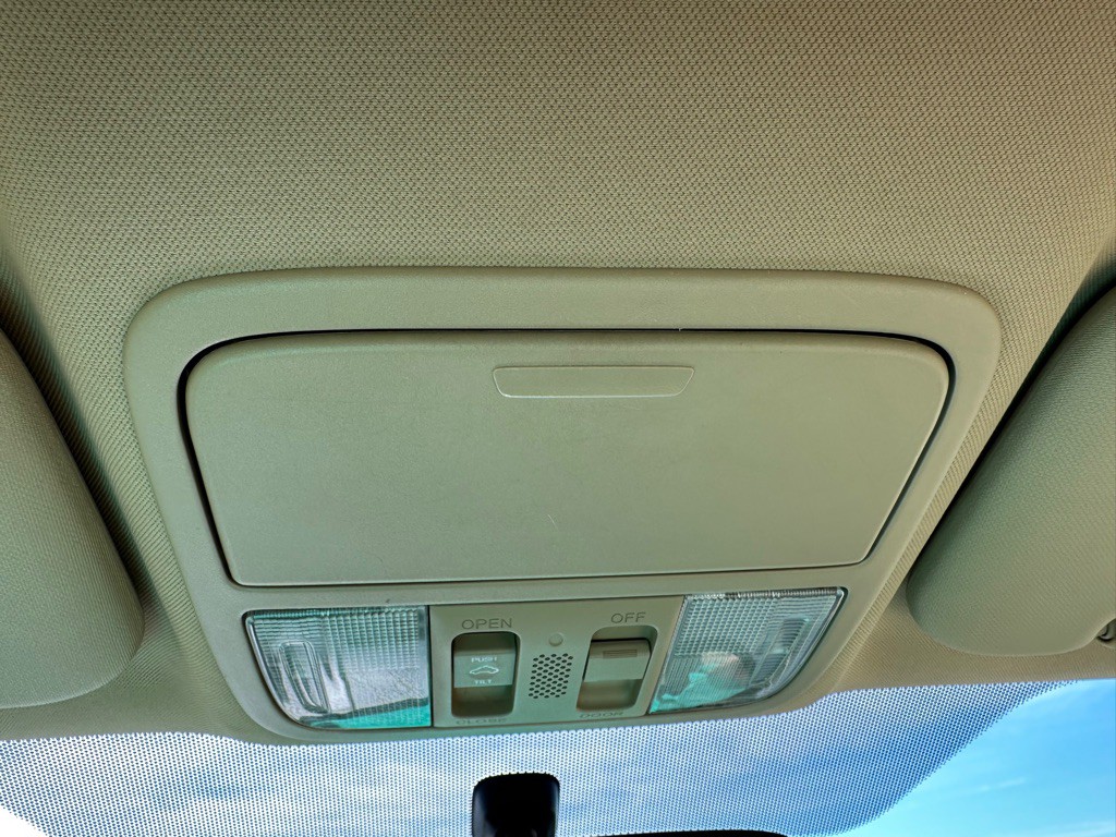 2010 Honda CR-V Image 23