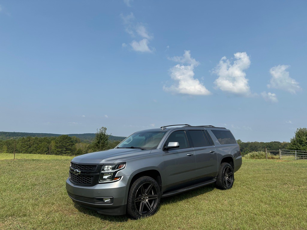 2020 Chevrolet Suburban Image 8