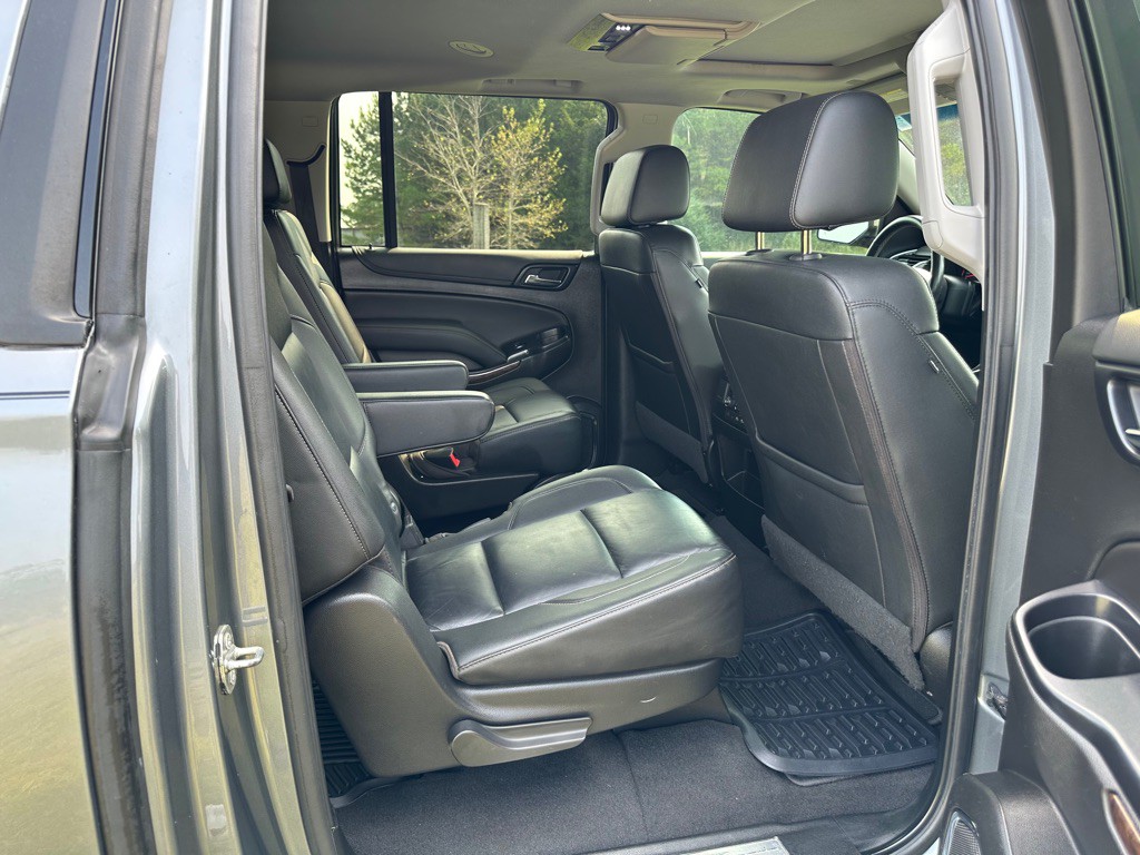2020 Chevrolet Suburban Image 21