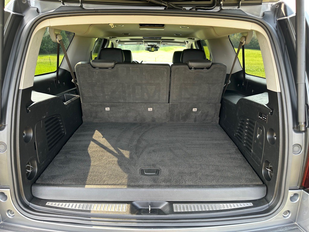 2020 Chevrolet Suburban Image 23