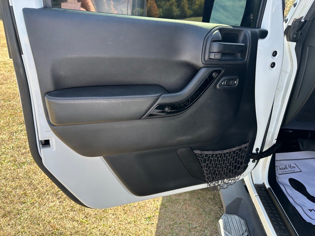 2016 Jeep Wrangler Unlimited Image 11