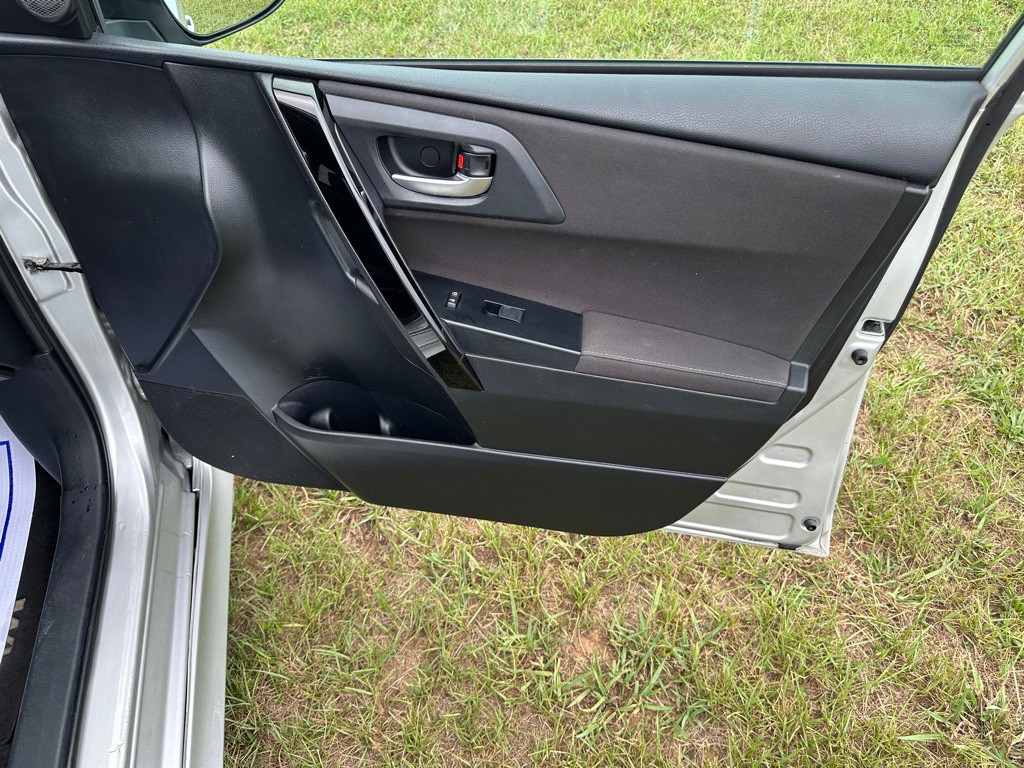 2018 Toyota Corolla Image 15