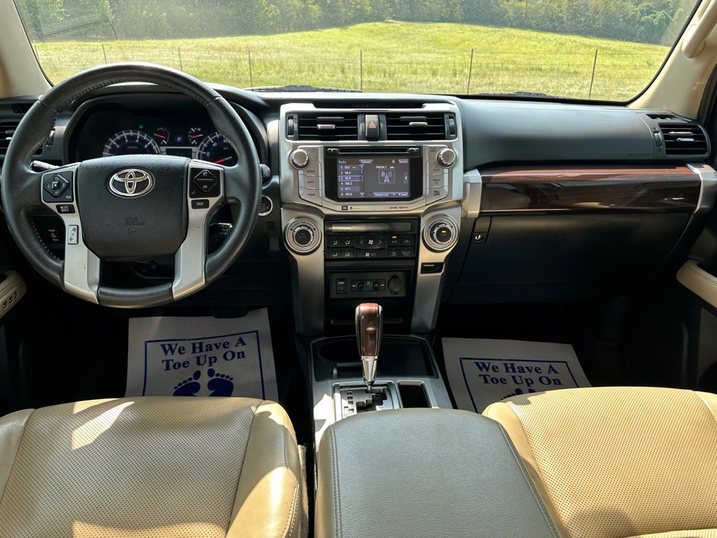 2019 Toyota 4Runner Image 15