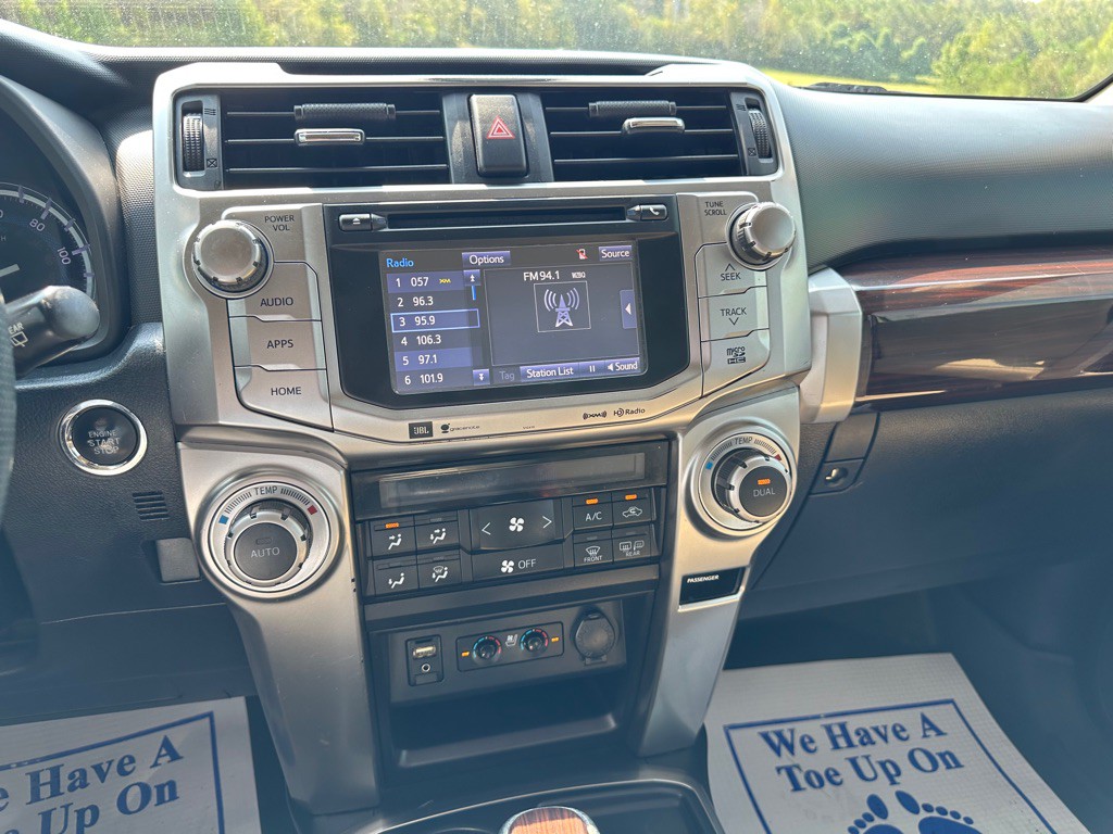 2019 Toyota 4Runner Image 23