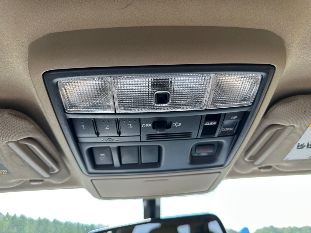 2019 Toyota 4Runner Image 26