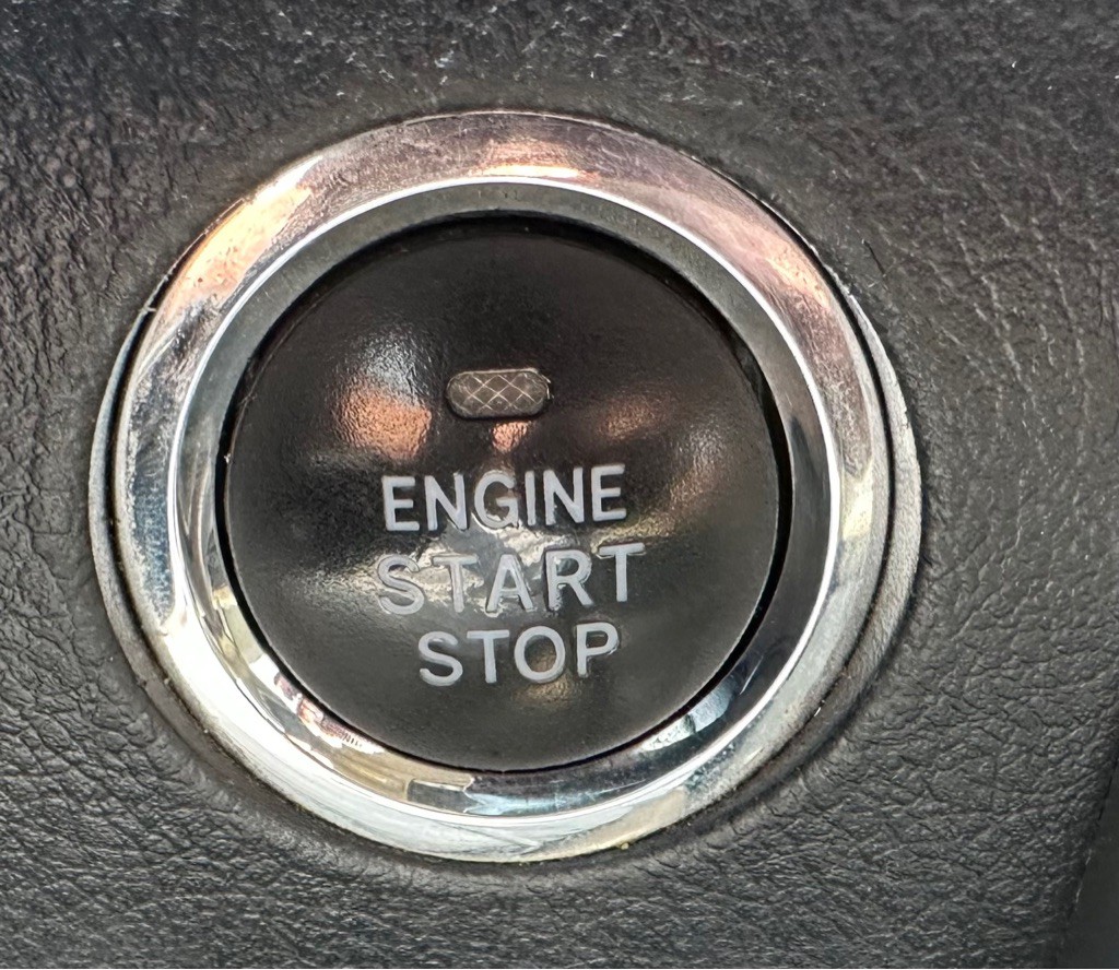 2019 Toyota 4Runner Image 27