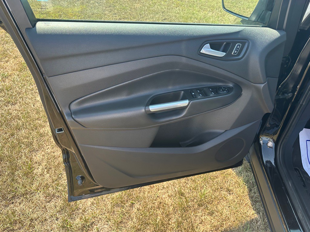 2016 Ford Escape Image 11