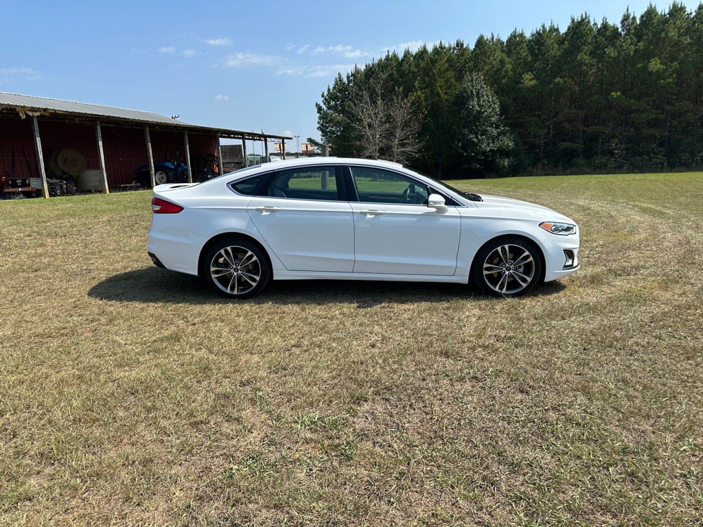 2019 Ford Fusion Image 9