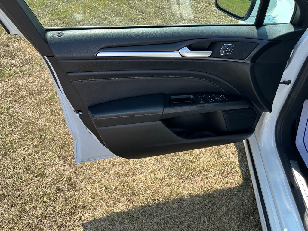 2019 Ford Fusion Image 11