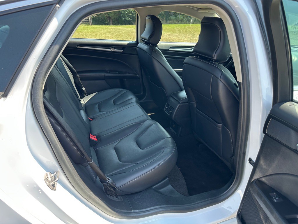 2019 Ford Fusion Image 19