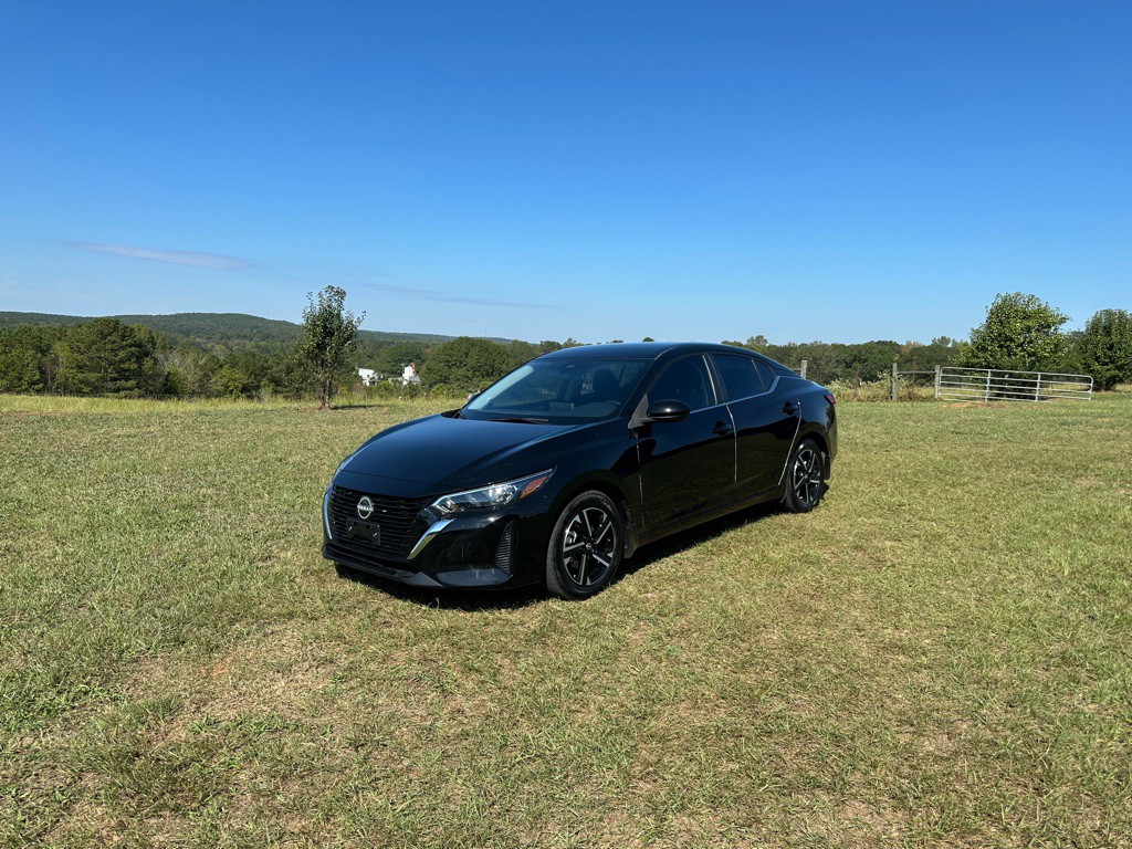 2024 Nissan Sentra Image 1