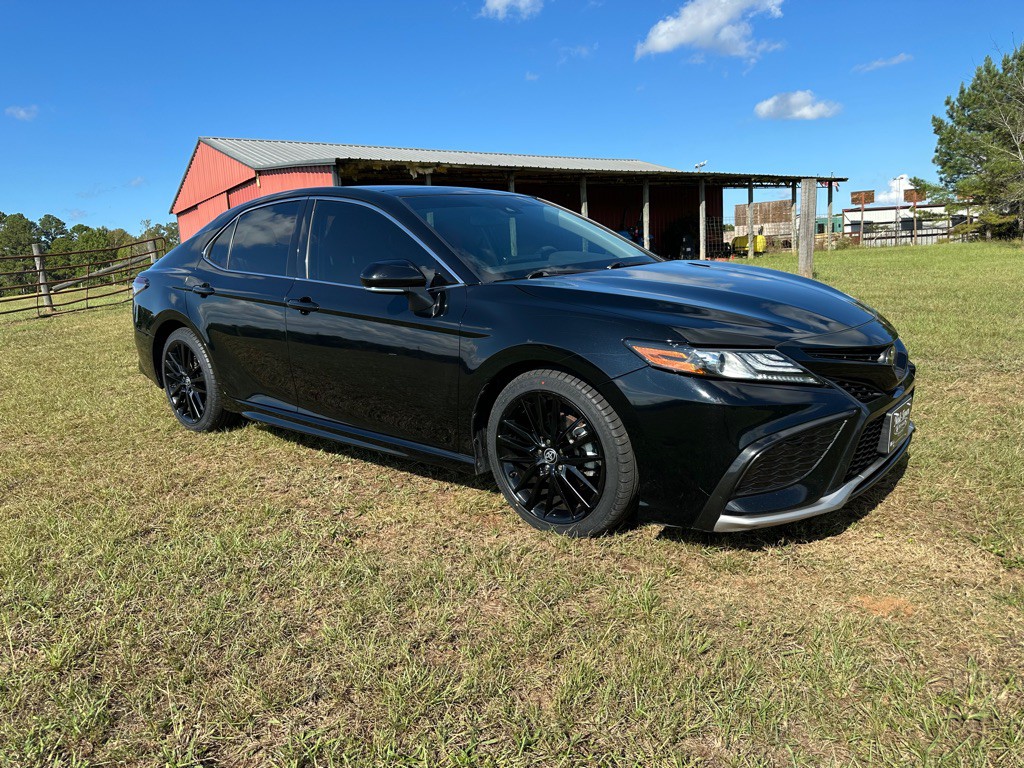 2023 Toyota Camry Image 2