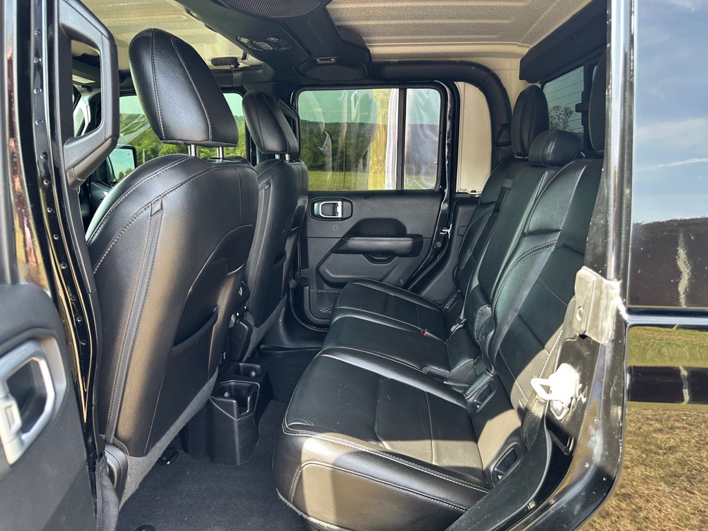 2020 Jeep Gladiator Image 13