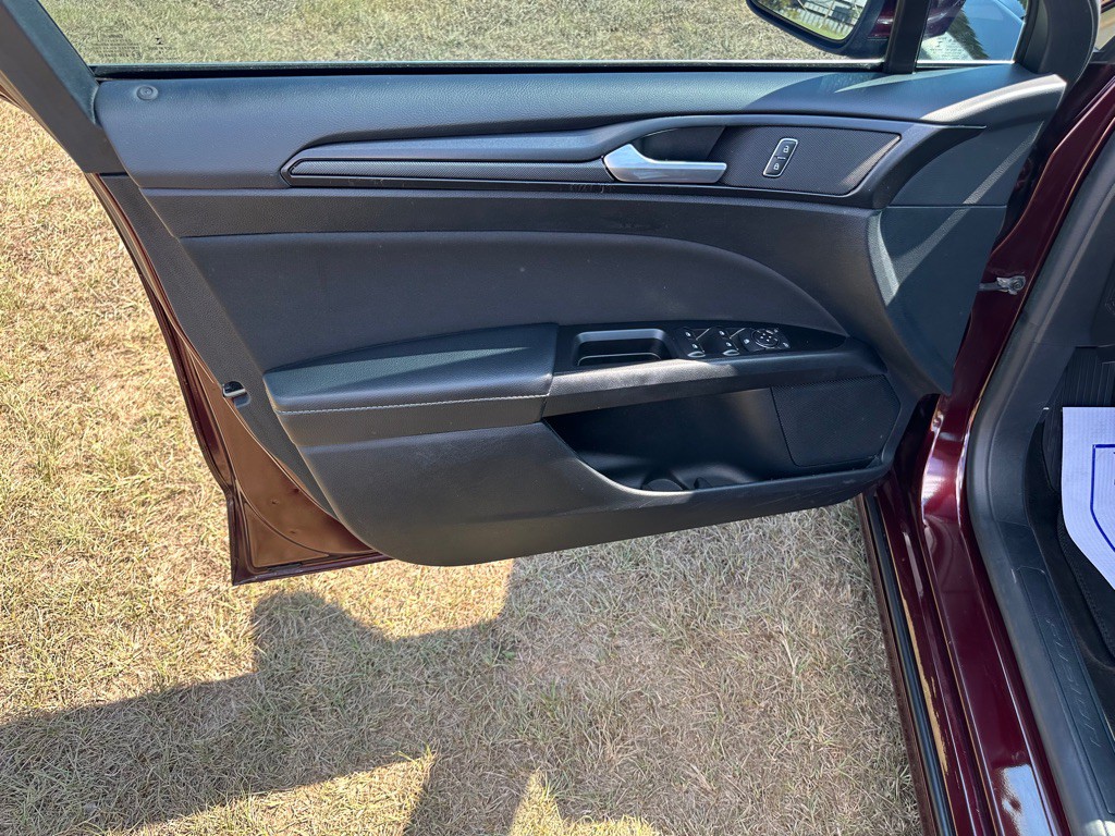 2018 Ford Fusion Image 11