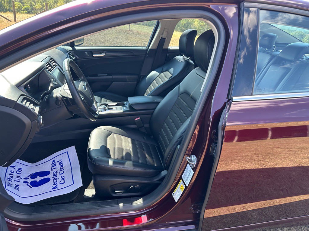 2018 Ford Fusion Image 12