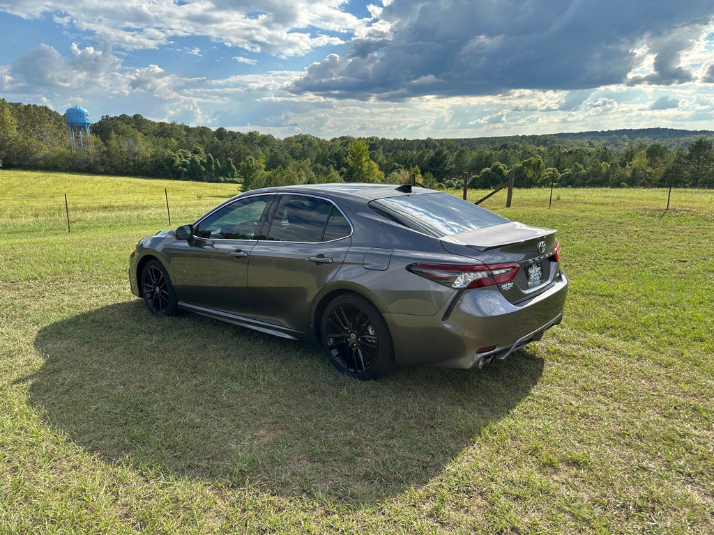 2021 Toyota Camry Image 3