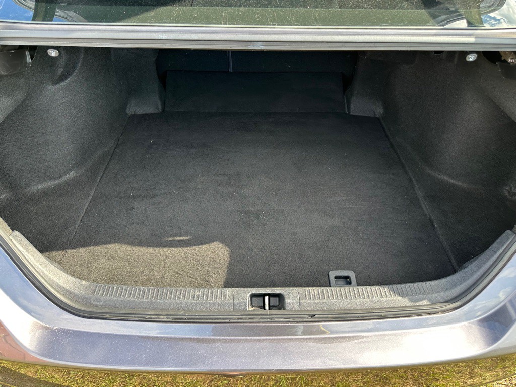 2021 Toyota Camry Image 20