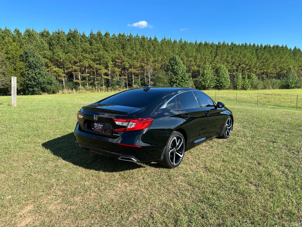 2021 Honda Accord Image 4