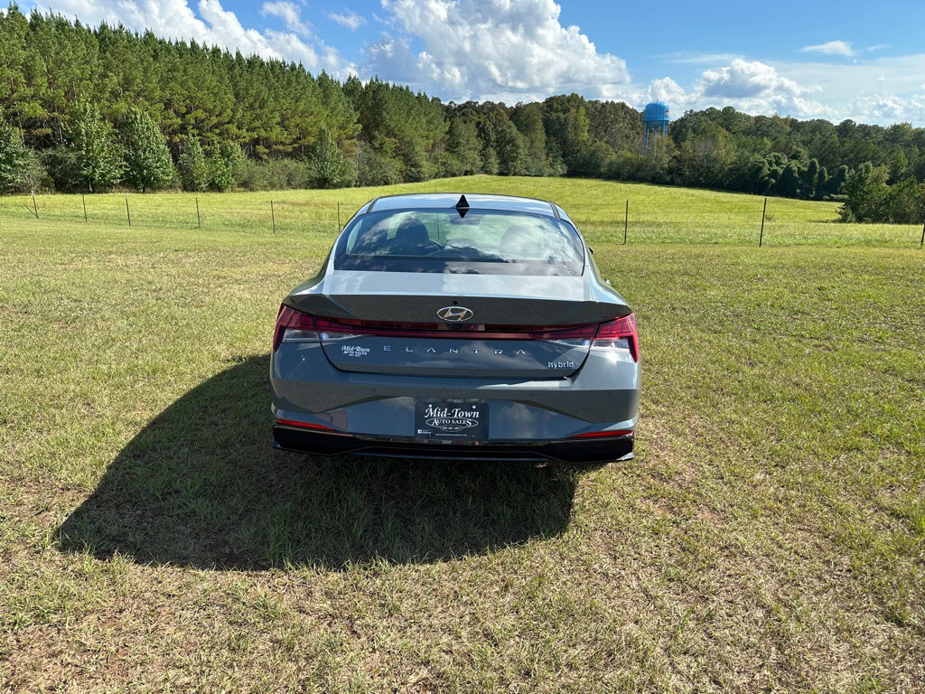 2023 Hyundai Elantra Image 6
