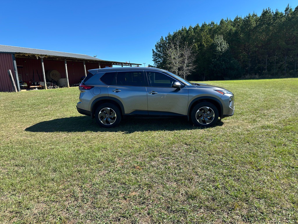 2024 Nissan Rogue Image 9