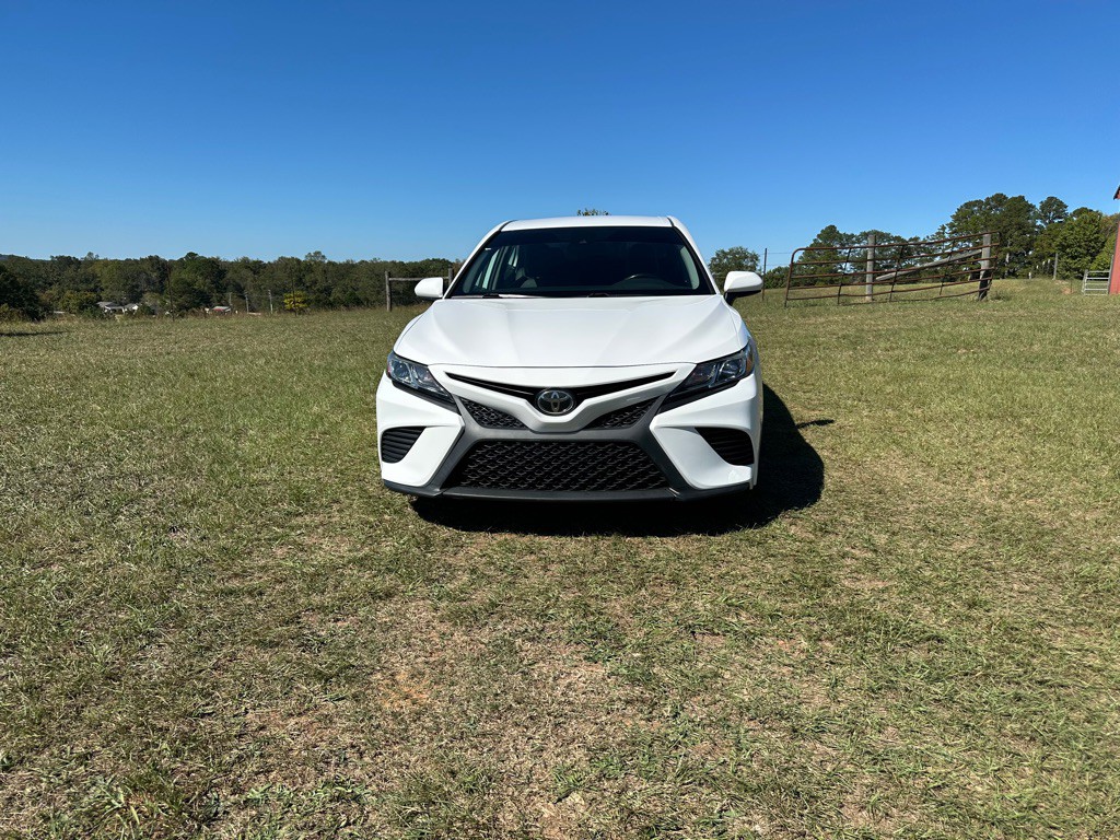 2019 Toyota Camry Image 5
