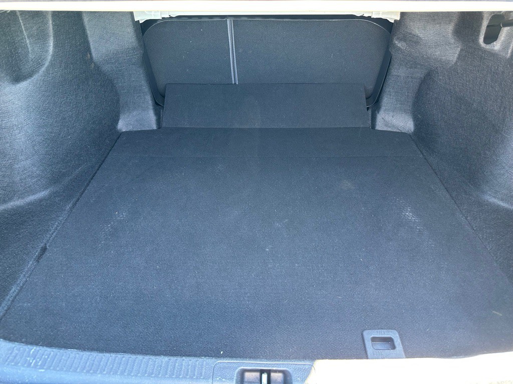 2019 Toyota Camry Image 18