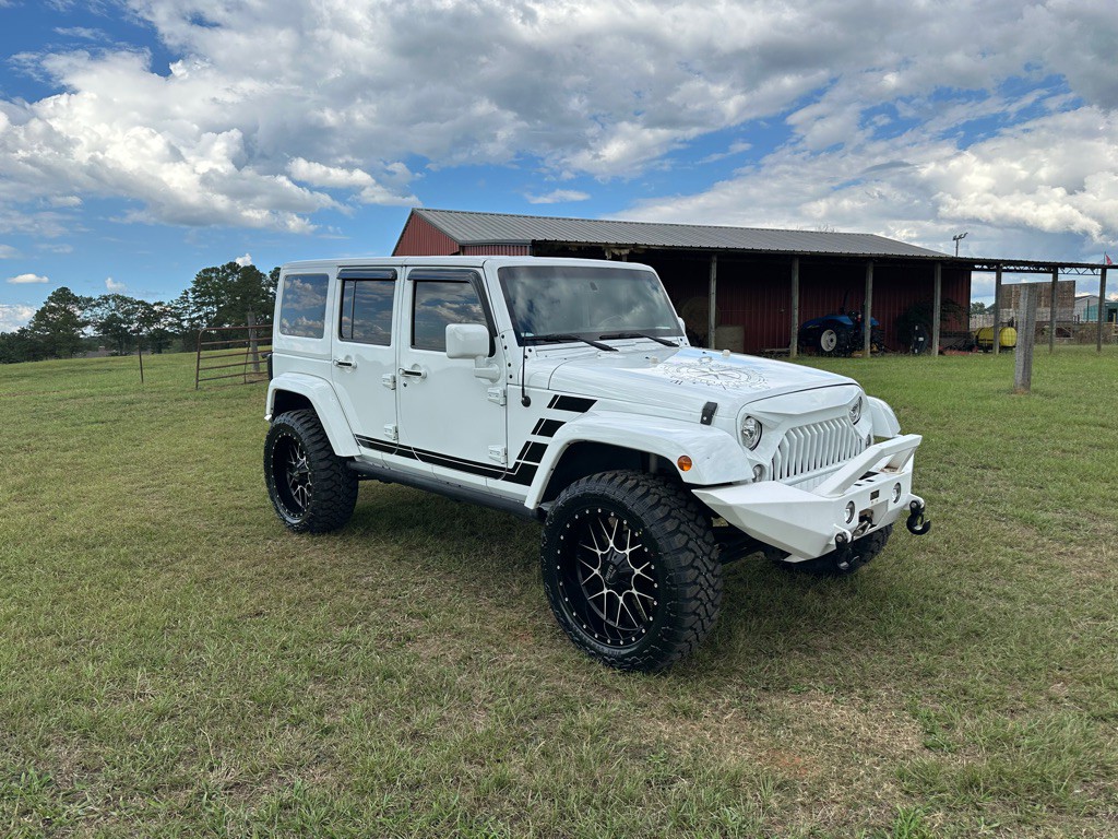 2017 Jeep Wrangler Unlimited Image 2