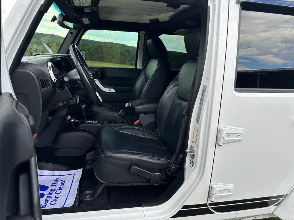 2017 Jeep Wrangler Unlimited Image 12