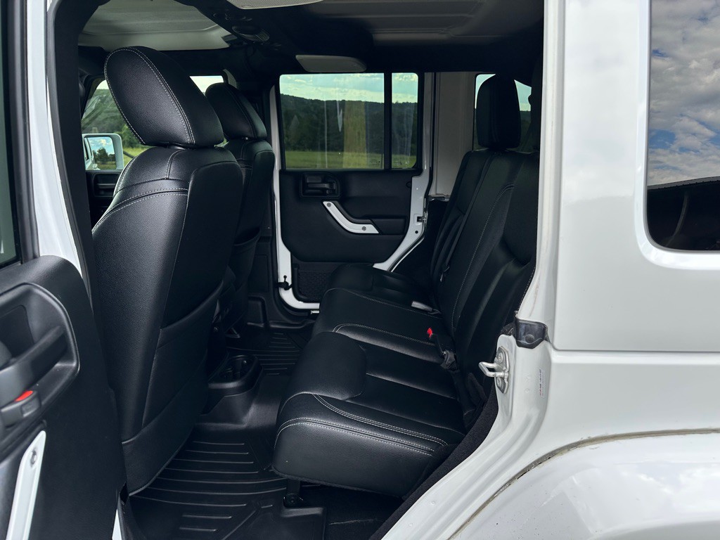 2017 Jeep Wrangler Unlimited Image 13