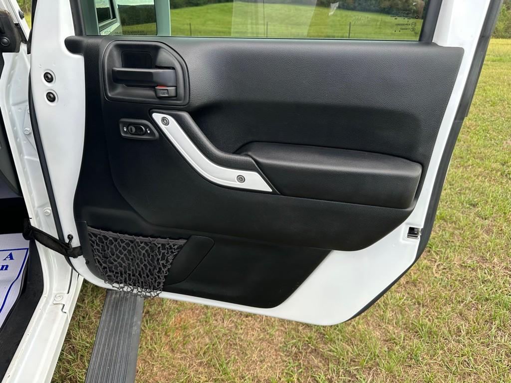 2017 Jeep Wrangler Unlimited Image 15