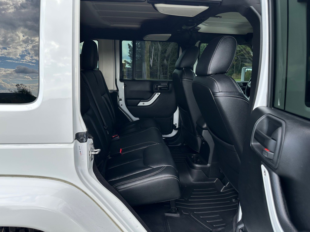 2017 Jeep Wrangler Unlimited Image 17