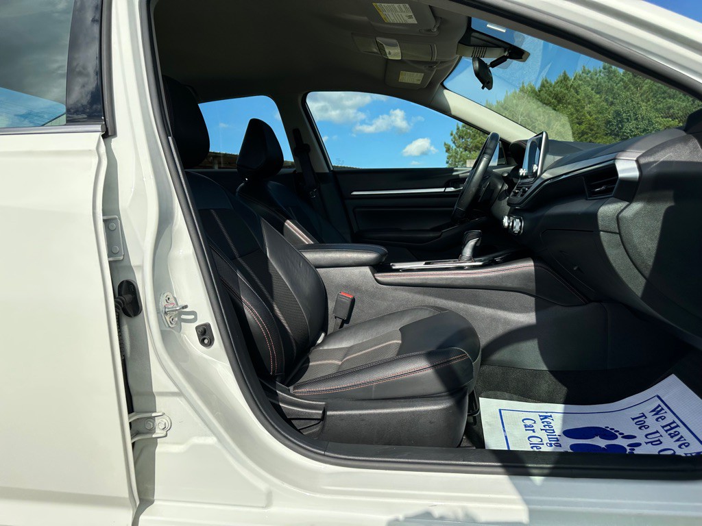 2024 Nissan Altima Image 16