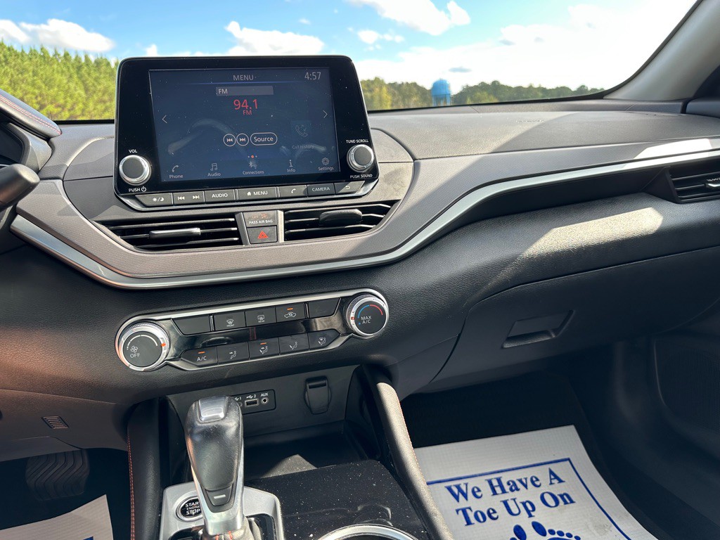 2024 Nissan Altima Image 19