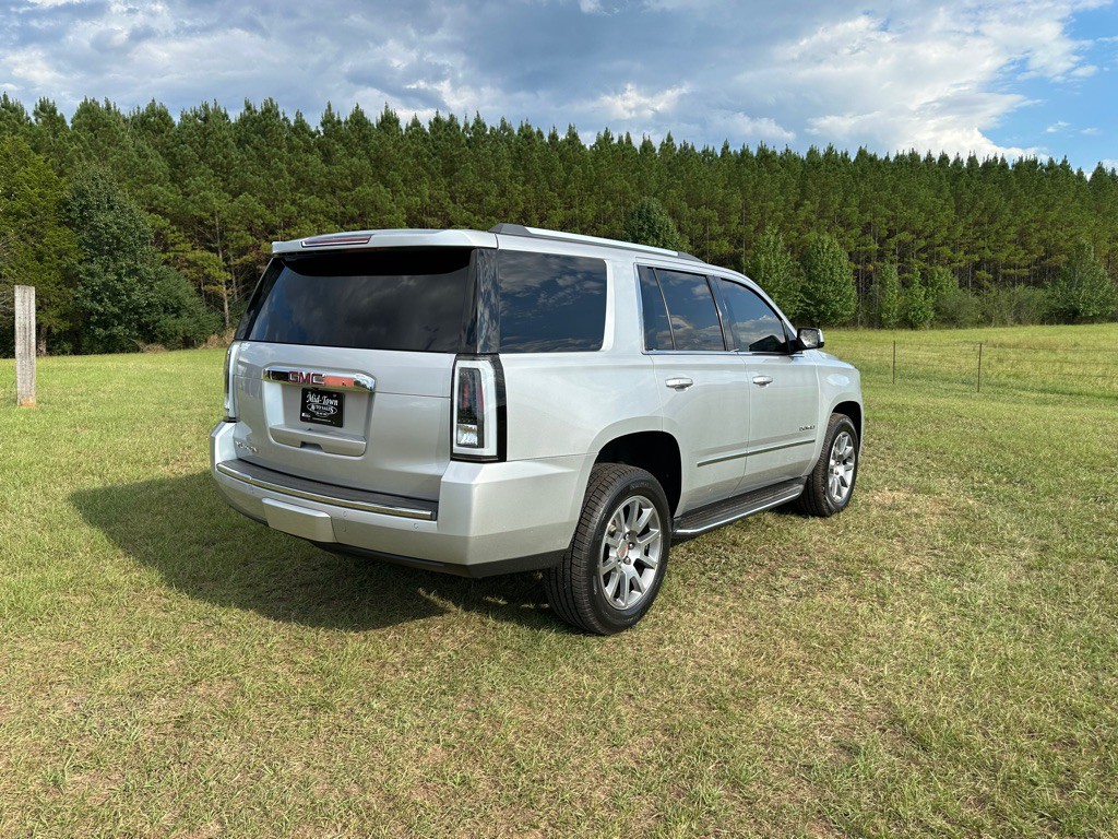 2017 GMC Yukon Image 4