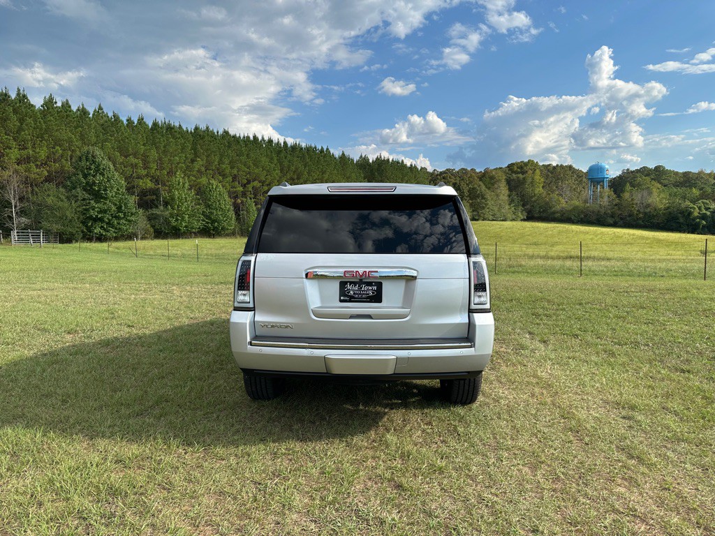 2017 GMC Yukon Image 6
