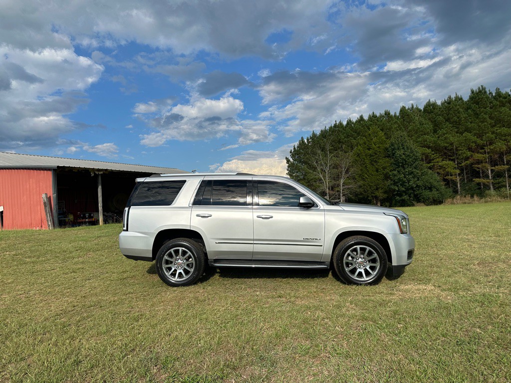 2017 GMC Yukon Image 9