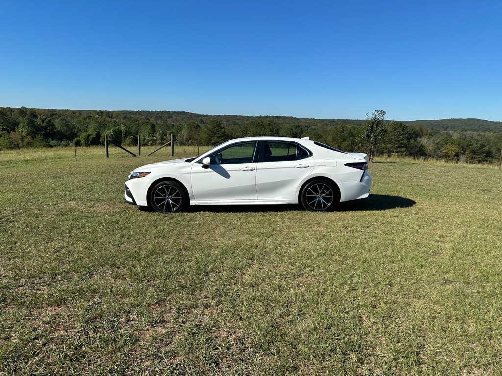 2021 Toyota Camry Image 7