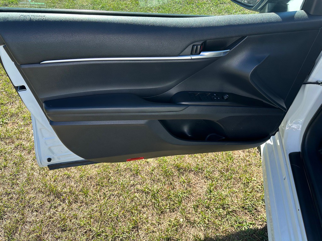 2021 Toyota Camry Image 11