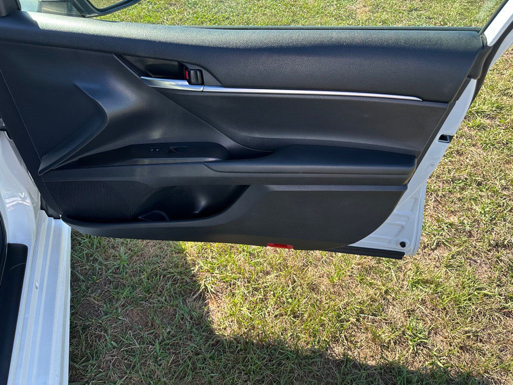 2021 Toyota Camry Image 15